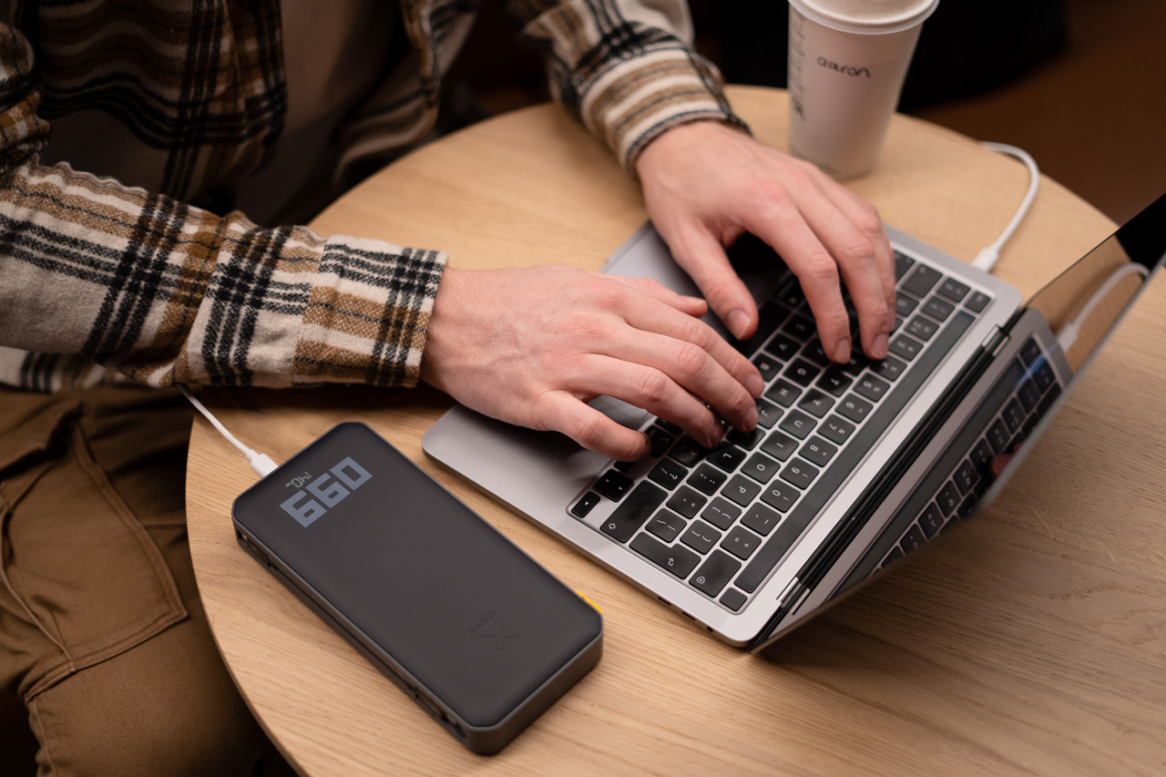 Banque d'alimentation Titan Ultra 200W - 27.000 mAh - XB4