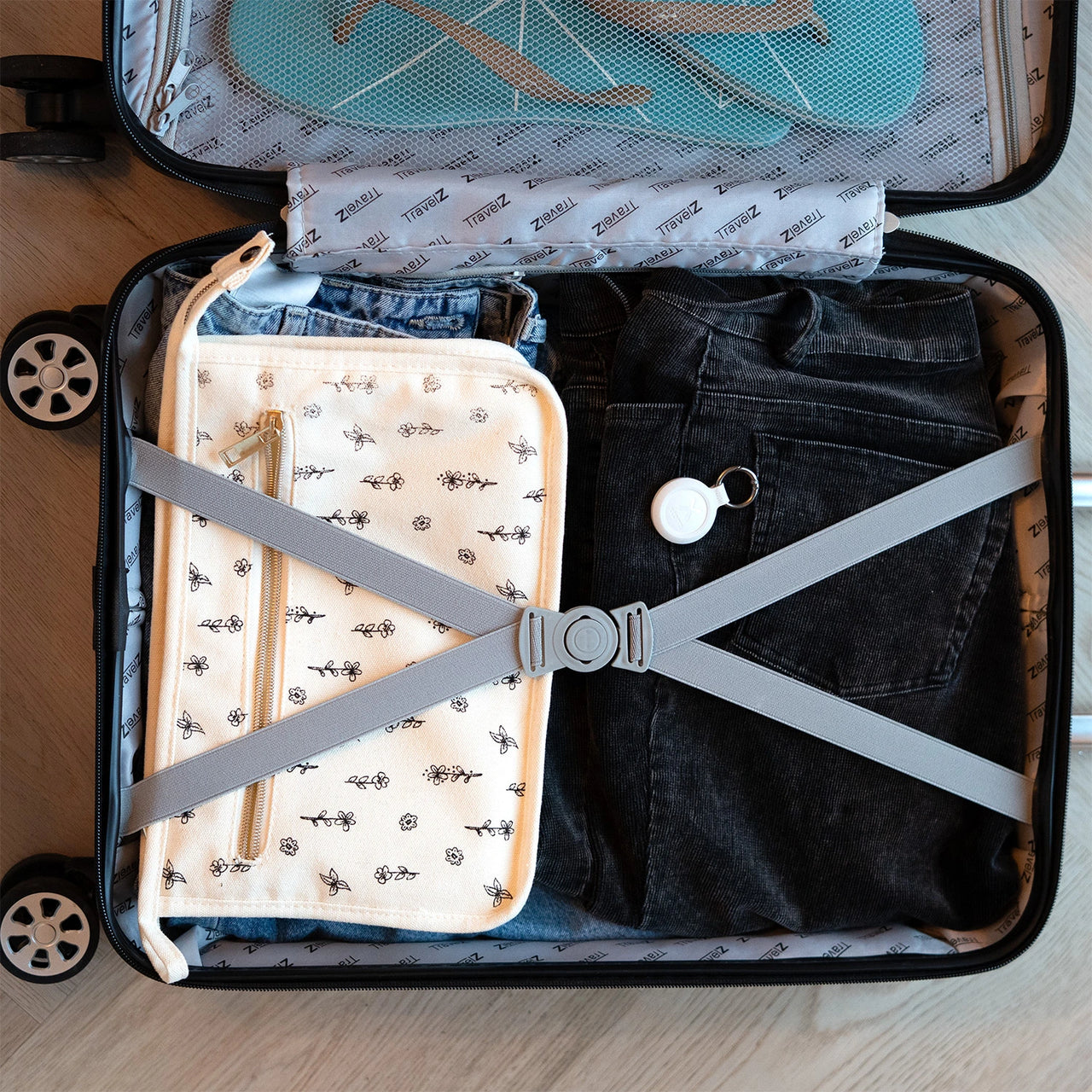 Water-resistant TravelTag - Ash White